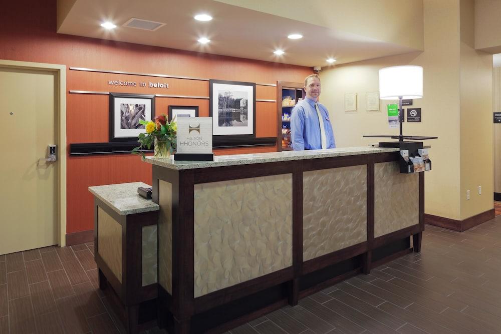 Hampton Inn Beloit Kültér fotó